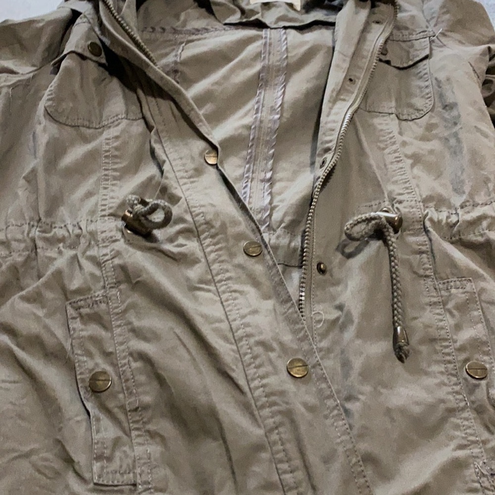Green jacket - Picture 3 of 3
